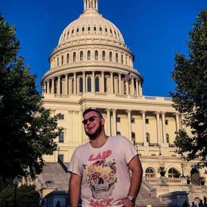 Meet your Posher, Robert